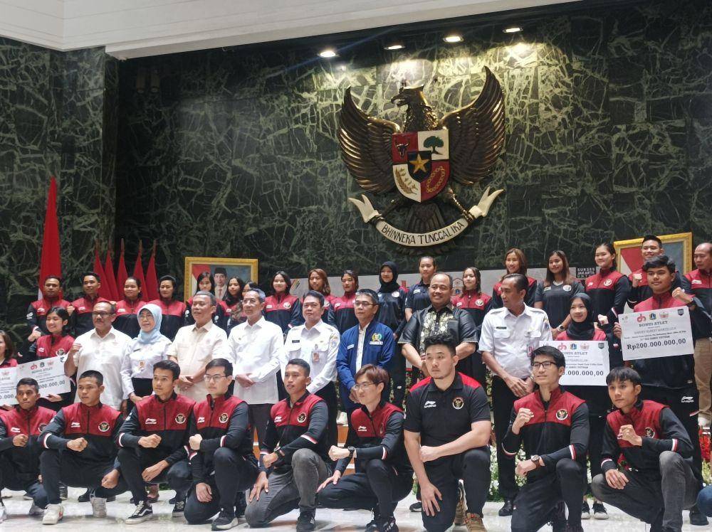 Pemprov DKI Jakarta berikan bonus atlet Sea Games di Balai Kota,Rabu (3/5/2023)/IDN Times Dini Suciatiningrum