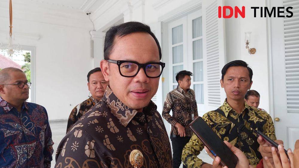 Wali Kota Bogor Bima Arya menemui Penjabat Gubernur Heru Budi di Balai Kota, Kamis (4/5/2023)/IDN Times Dini Suciatiningrum