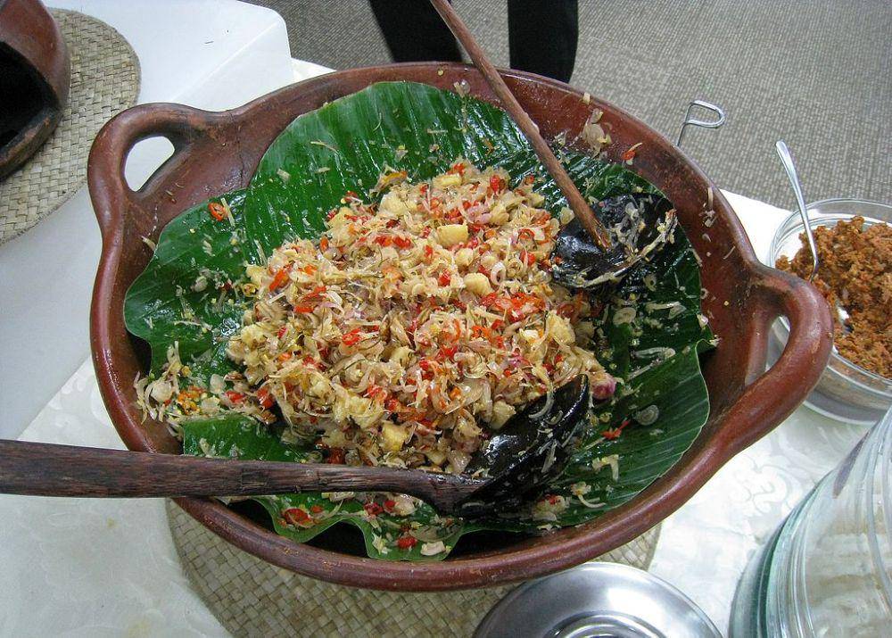 ilustrasi sambal matah (commons.wikimedia.org/Gunawan Kartapranata)