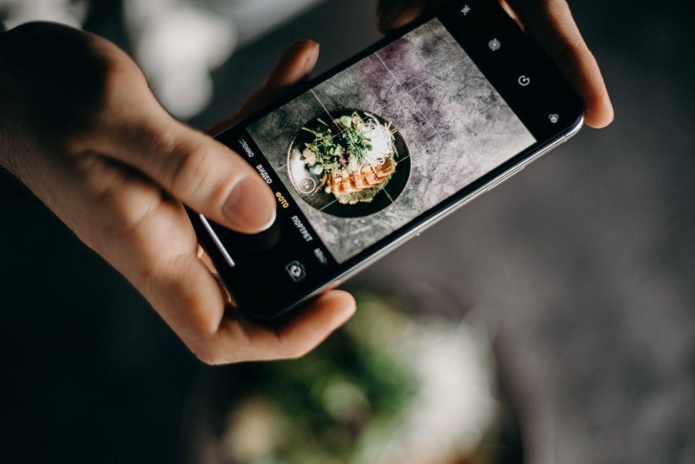 6 Tips Foto Makanan Menggugah Selera dengan Teknik Flat Lay