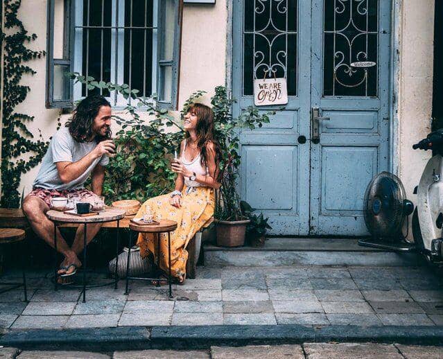 ilustrasi pasangan romantis (pexels.com/Taryn Elliott)