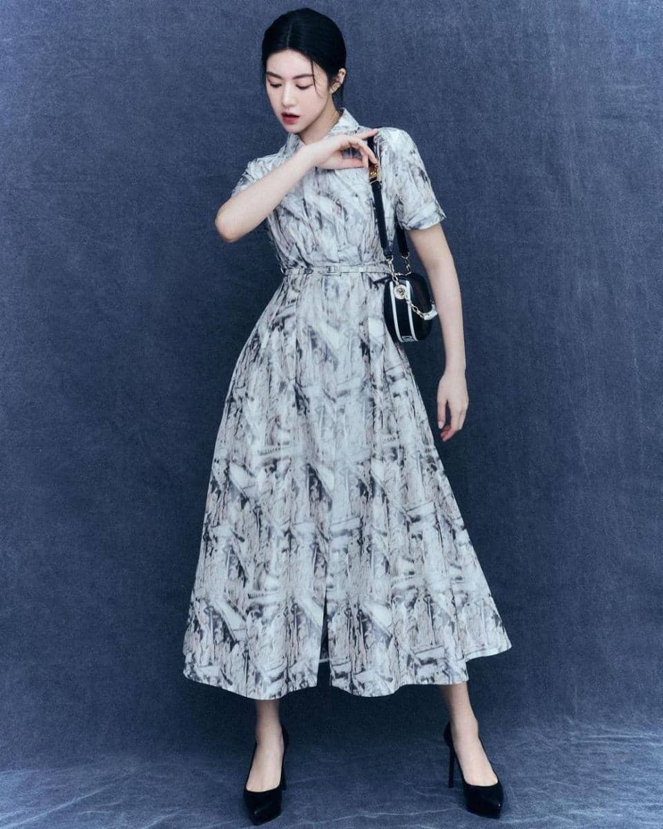 Go Yoon Jung (instagram.com/goyounjung)