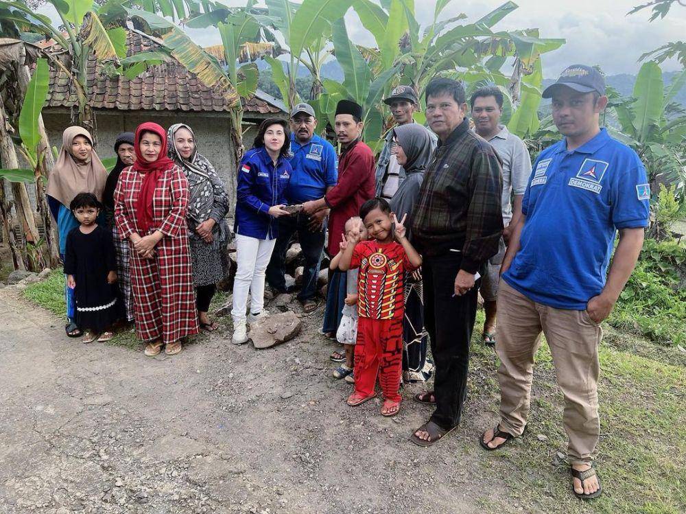 Dera Idol mendaftar sebagai bakal calon legislatif (instagram.com/derasiagian)