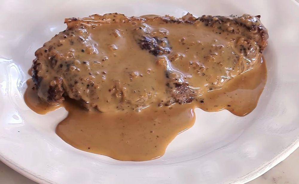 Bistrot pepper steak. (YouTube.com/French Cooking Academy)