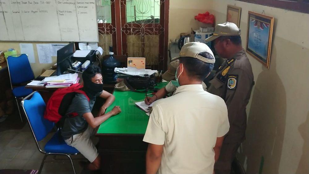 Pengamen yang terjaring razia di Tulungagung. IDN Times/ Bramanta Pamungkas