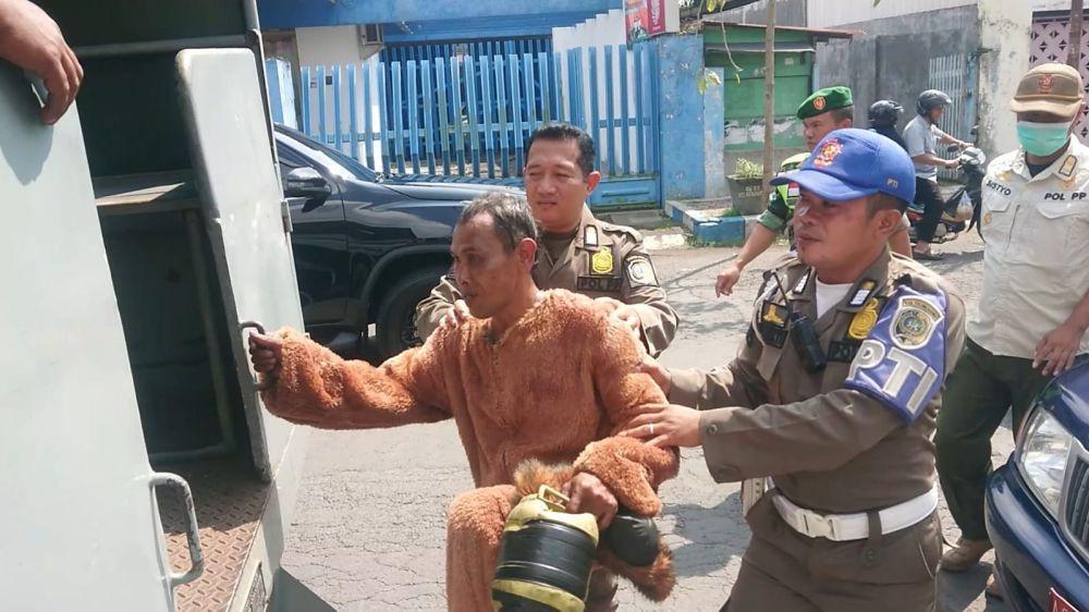 Pengamen yang terjaring razia di Tulungagung. IDN Times/ Bramanta Pamungkas