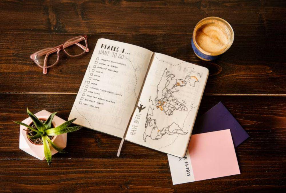 Ilustrasi susunan rencana liburan(unsplash.com/@thatsherbusiness)