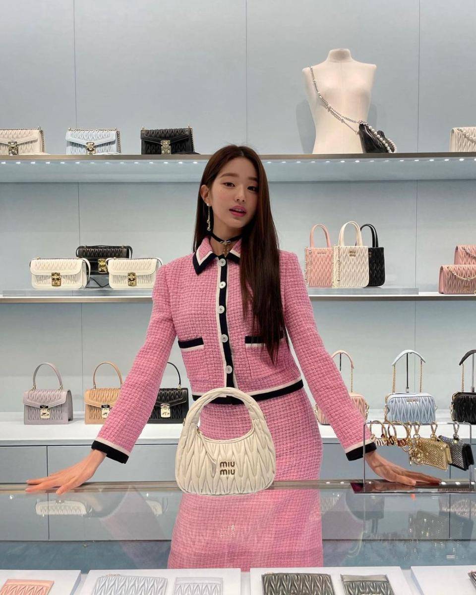 Wonyoung IVE (instagram.com/for_everyoung10)