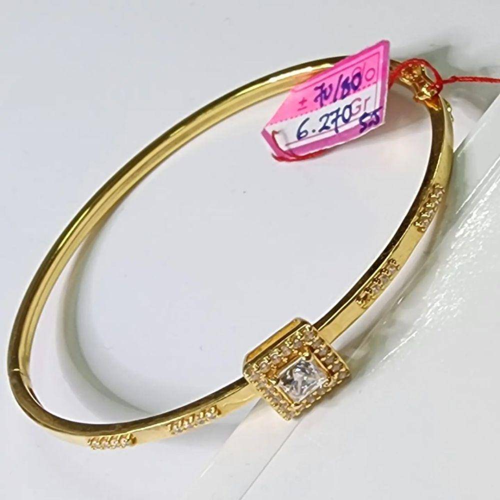 Emas. (Instagram.com/pojokgoldjewelry)
