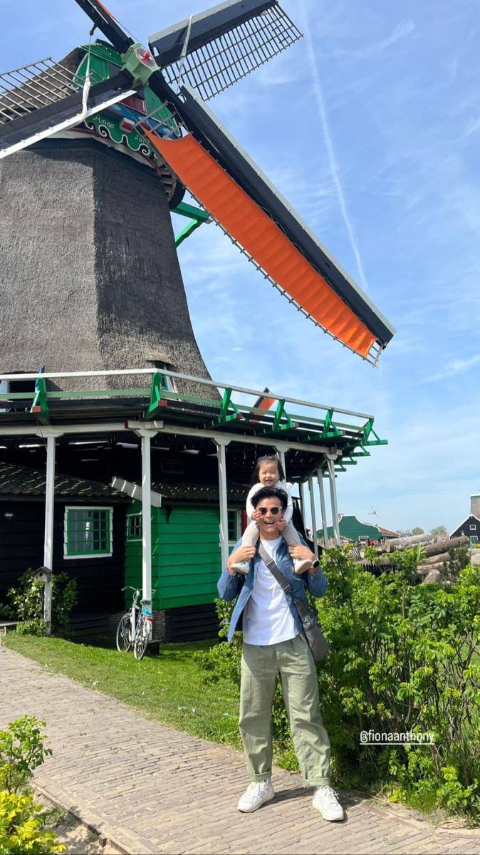 potret Dion Wiyoko dan buah hati (instagram.com/dionwiyoko)
