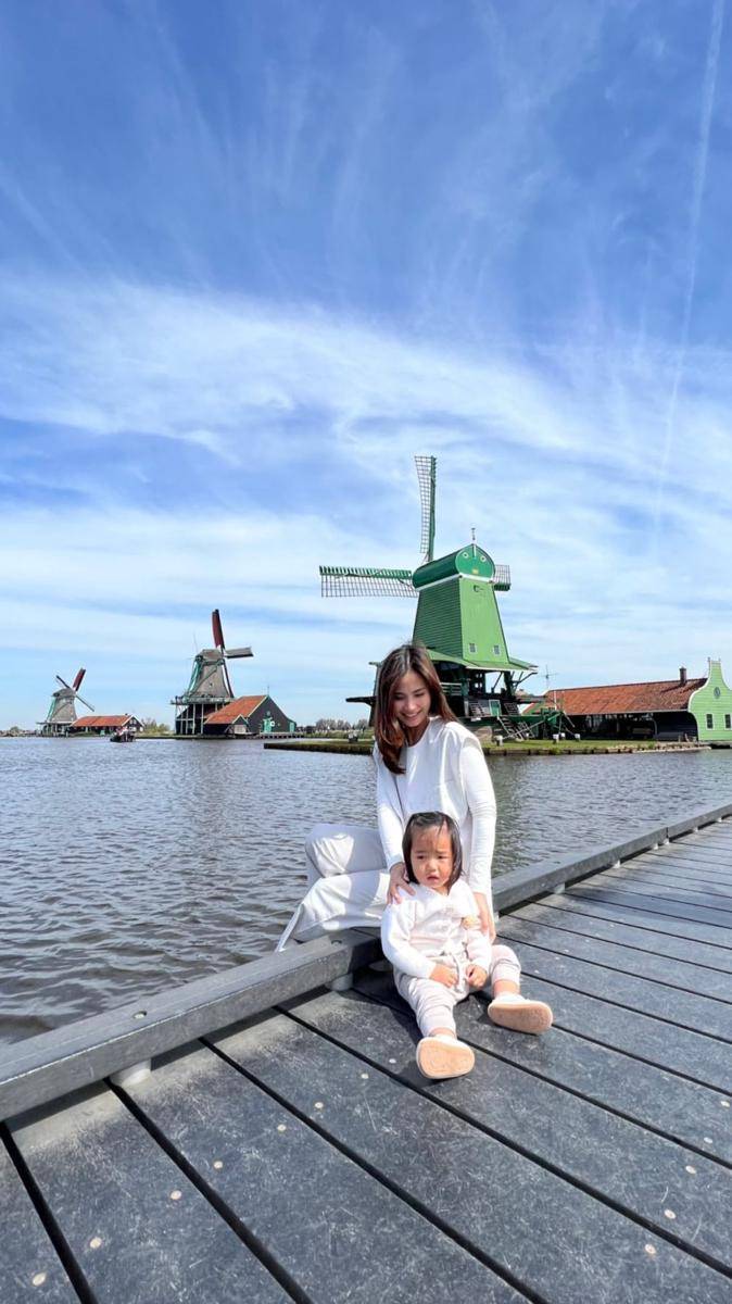 potret Fiona Anthony dan buah hati (instagram.com/dionwiyoko)