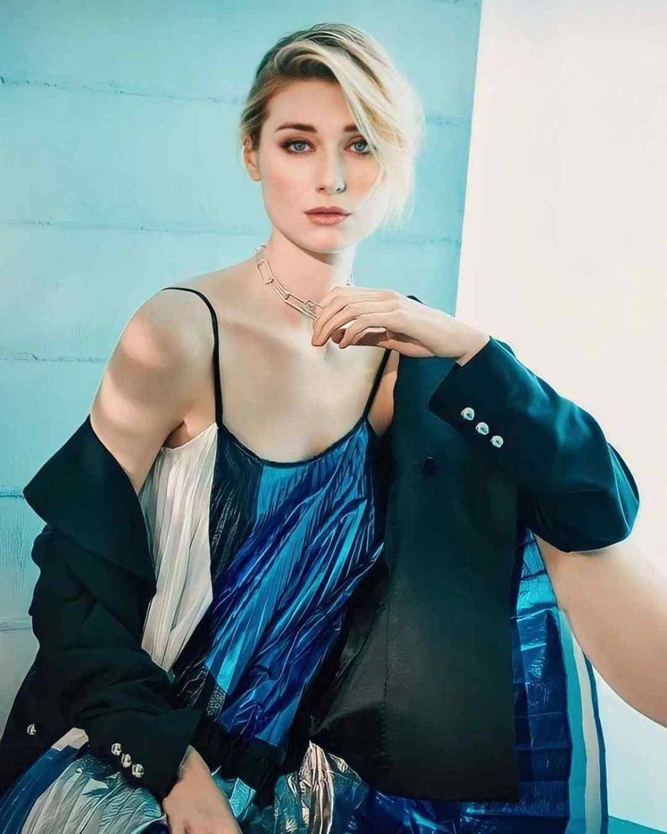 potret Elizabeth Debicki (instagram.com/elizabeth_debickiofficial)