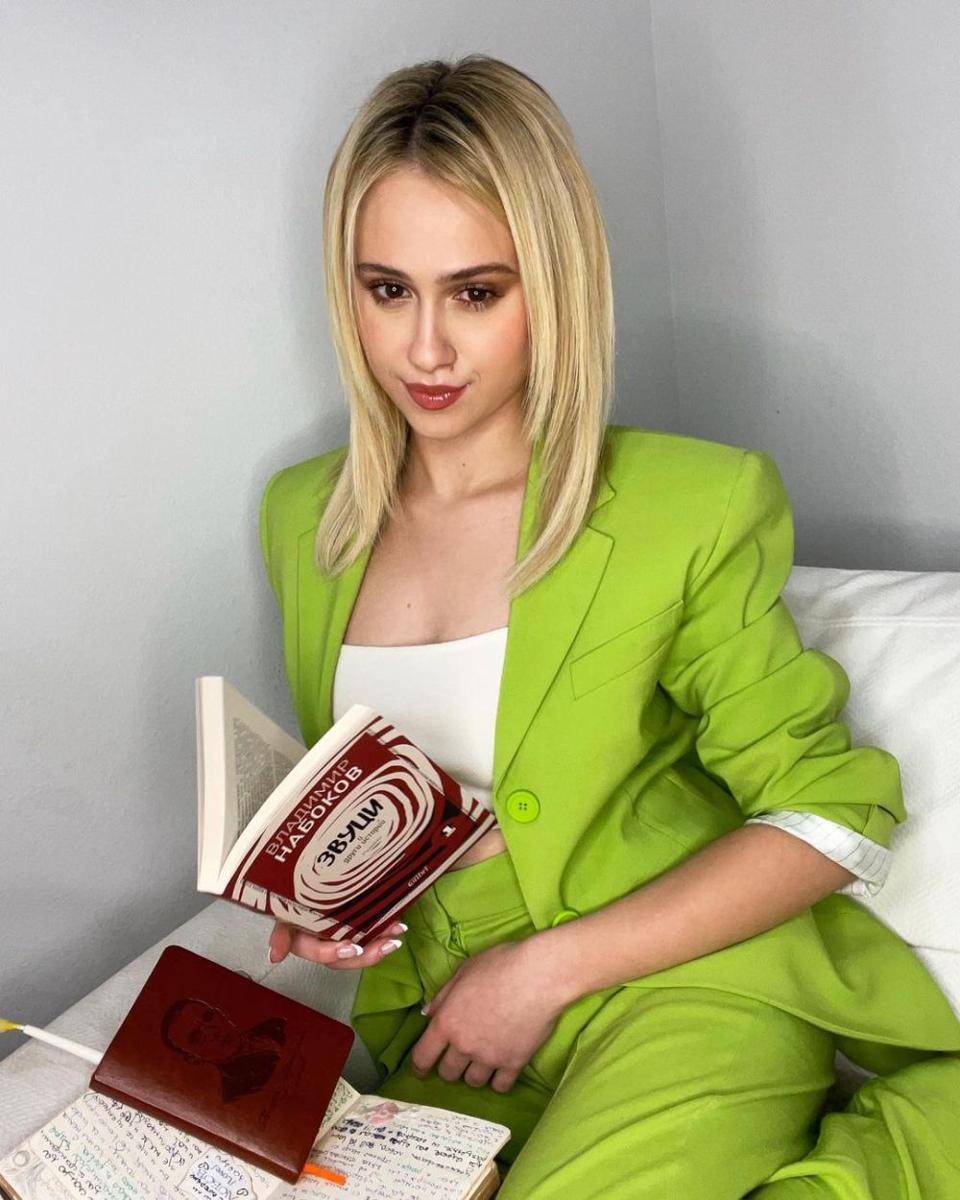 potret Maria Bakalova (instagram.com/mariabakalovaofficial)
