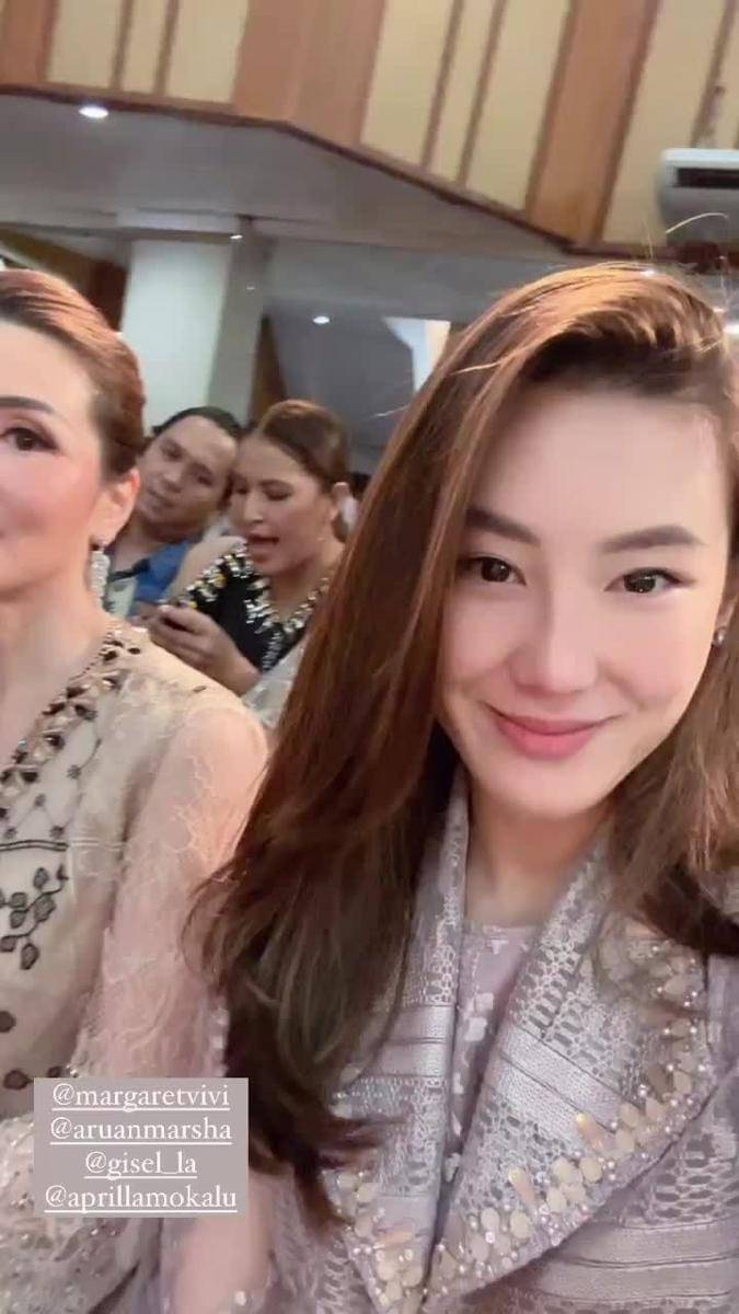 Potret selebritas di pemberkatan Jessica Mila dan Yakup Hasibuan (instagram.com/karbearv)