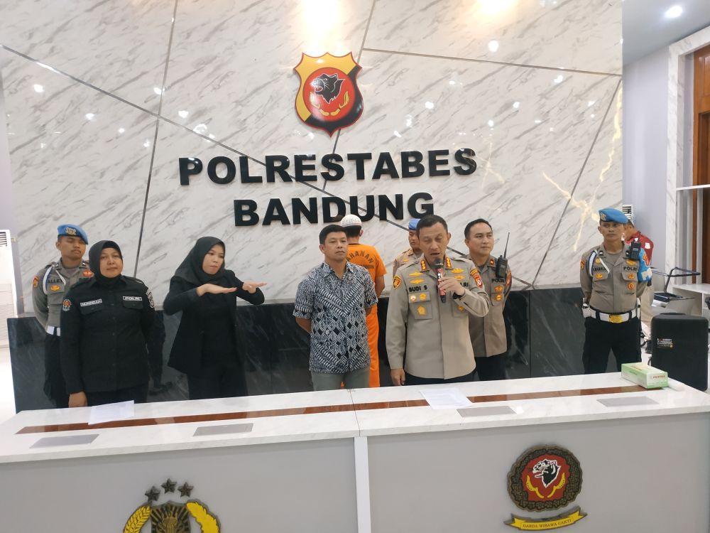 Ini Alasan Pengguna Mobil Pukul Sopir Bus TMP di Kota Bandung