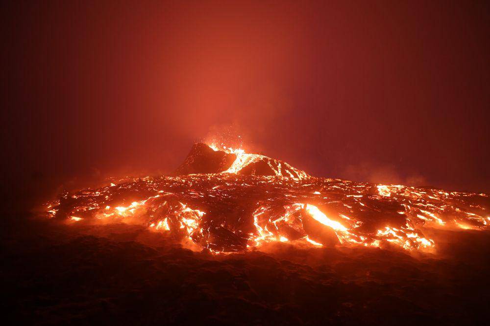 5 Fakta Mengejutkan tentang Lava Pijar yang Wajib Kamu Tahu