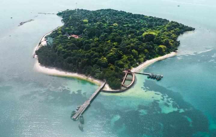 10 Potret Pulau Panjang Jepara yang Eksotis, Spot Keren Melihat Sunset