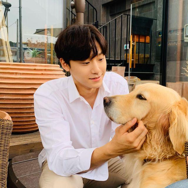 Lee Do Hyun (instagram.com/ldh_sky)