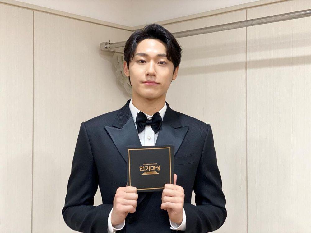 Lee Do Hyun (instagram.com/ldh_sky)