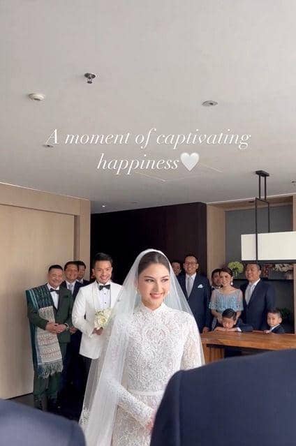 Gaya makeup dan busana Jessica Mila di acara pemberkatan (instagram.com/jscmila)