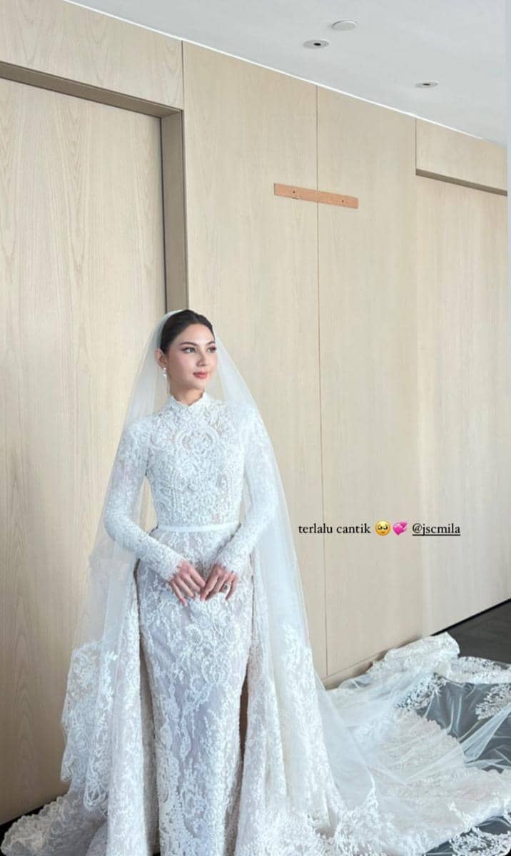 Gaya makeup dan busana Jessica Mila di acara pemberkatan (instagram.com/enzystoria)