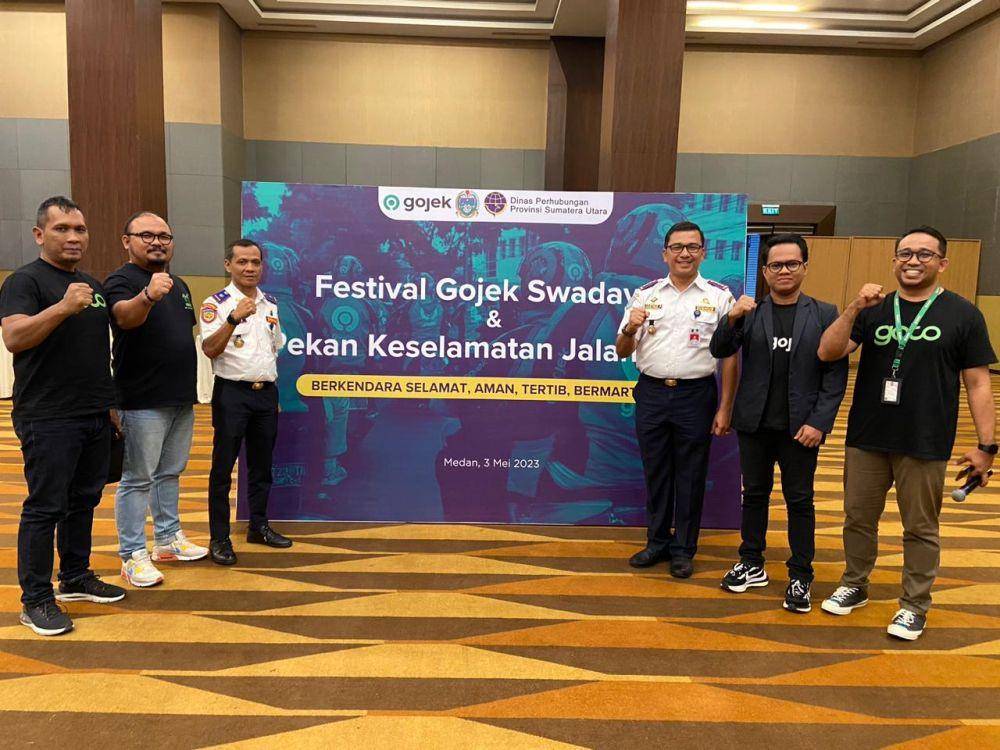 Gojek bersama Dishub Sumut memberikan pelatihan dan training singkat terkait keselamatan dan ketertiban berkendara. (Dok. IDN Times)