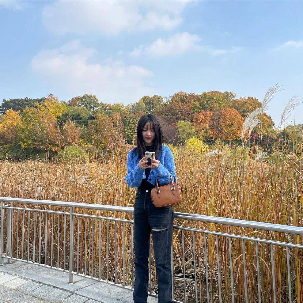 inspirasi outfit buat hangout ala aktris Korea (instagram.com/yjiinp)