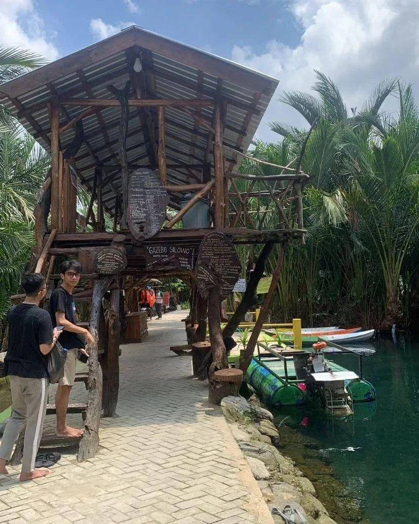 Fasilitas di Sumber Silowo, Tuban (instagram.com/aulia_dnzr)