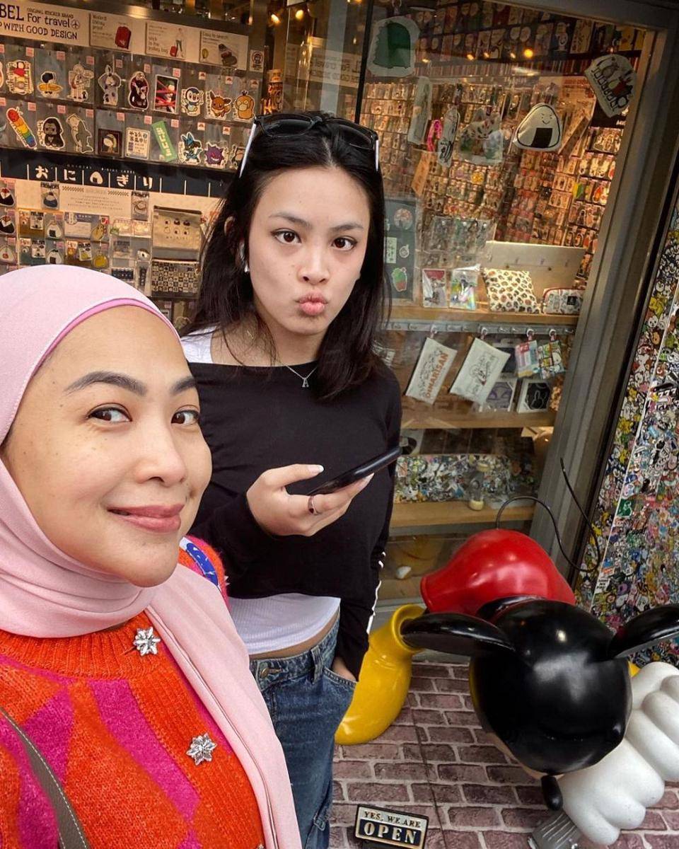 Potret Feni Rose dan Audi Kirana saat berlibur ke Jepang (instagram.com/fenirose)