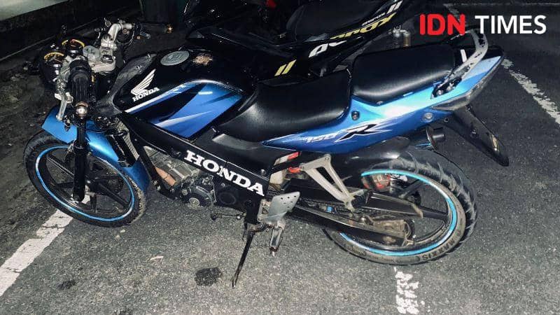 Salah satu barang bukti sepeda motor milik tersangka RK kini telah diamankan di Polres PPU. Sumber Foto Humas Polres PPU (IDN Times/Ervan)
