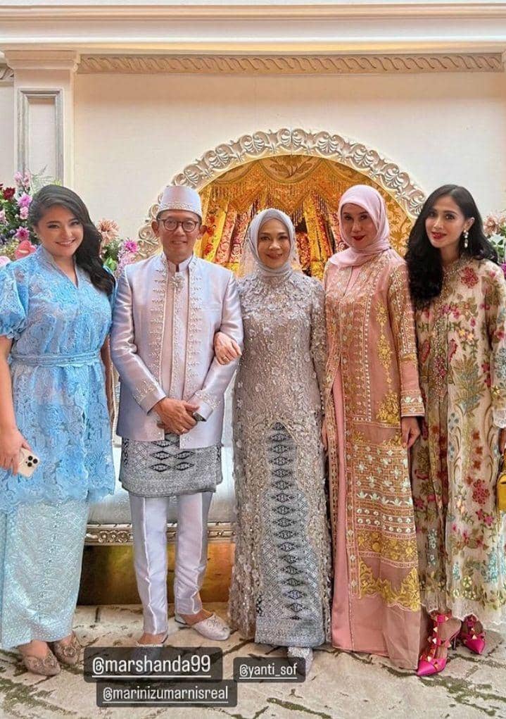 potret Marshanda di pernikahan ibunya (instagram.com/dps_diahpermatasari)