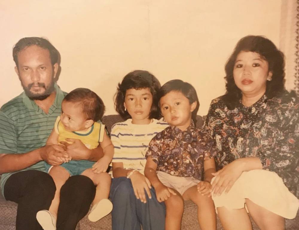 potret kenangan Ussy dengan sang adik (instagram.com/ussypratama)