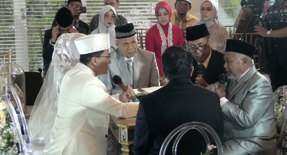 potret pernikahan Sahrul Gunawan dan Dine Mutiara (youtube.com/DINE WITH SAHRUL GUNAWAN)