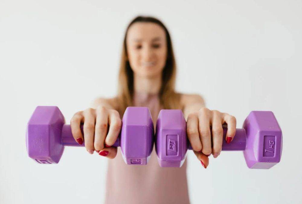 Berat badan terlalu rendah bisa picu kurangnya produksi hormon estrogen (pexels.com/Karolina Grabowska)
