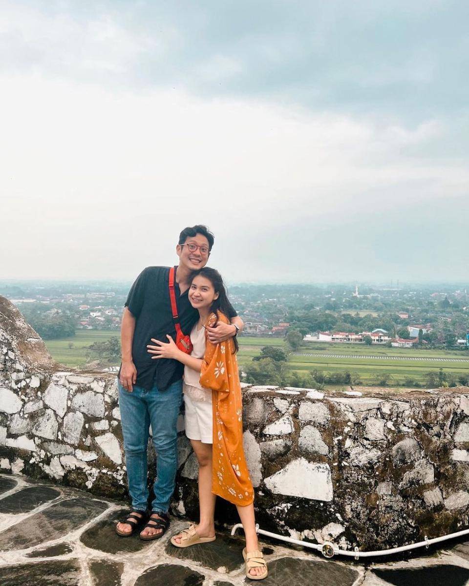 Putri Titian dan Junior Liem (Instagram.com/putrititian)