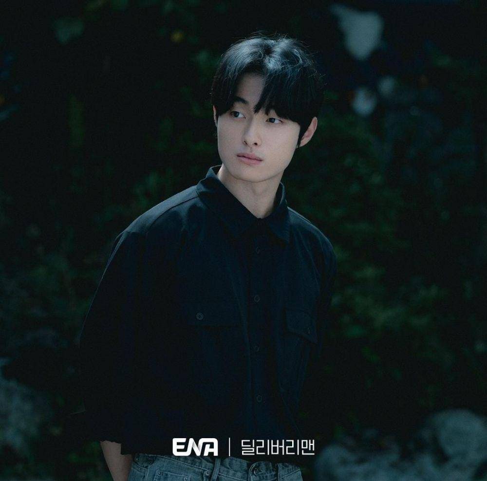 Yoon Chan Young di drama Delivery Man (instagram.com/channel.ena.d)