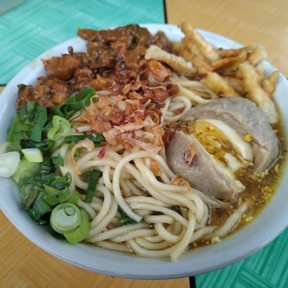 Mie Ayam Pak Tekun (instagram.com/bakashihatake)