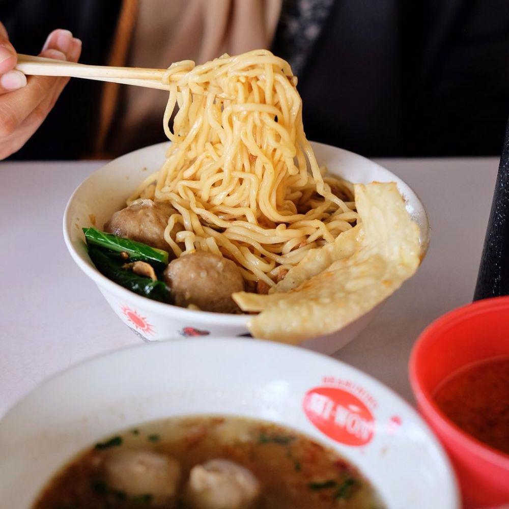 Mie Ayam Restu (instagram.com/streetfoodstories)