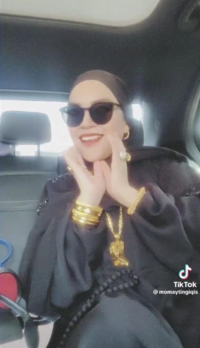 potret ibu Ayu Ting Ting tampil mewah (tiktok.com/momaytingiqis)