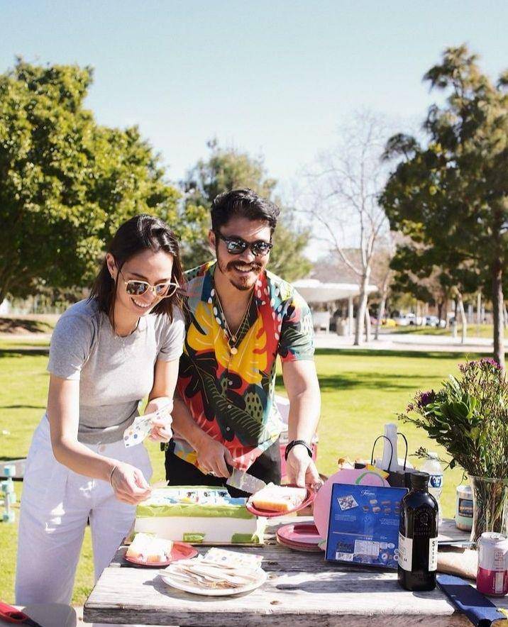 potret Henry Golding dan istri (instagram.com/livlogolding)