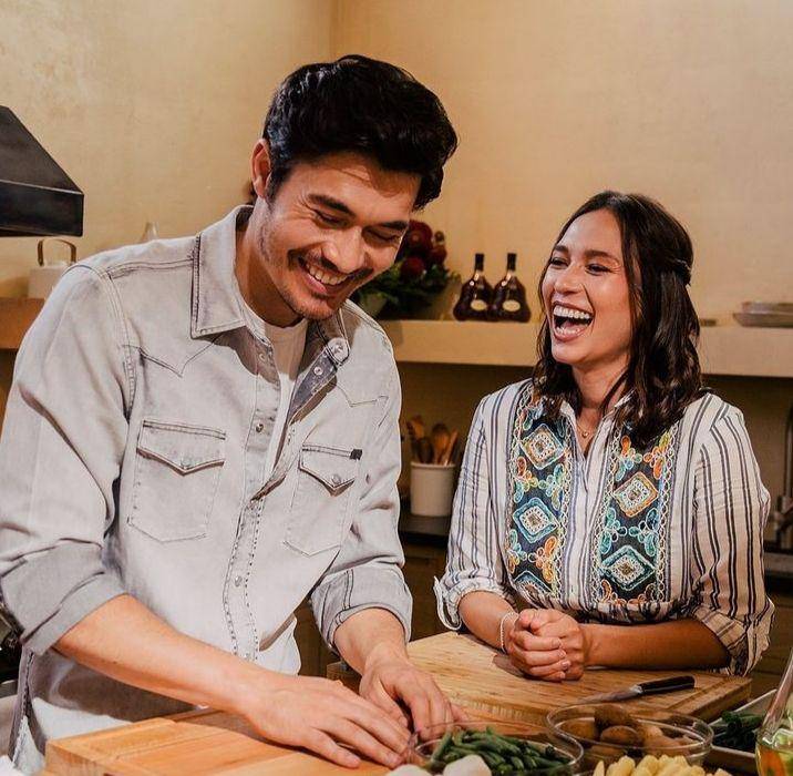 potret Henry Golding dan istri (instagram.com/livlogolding)