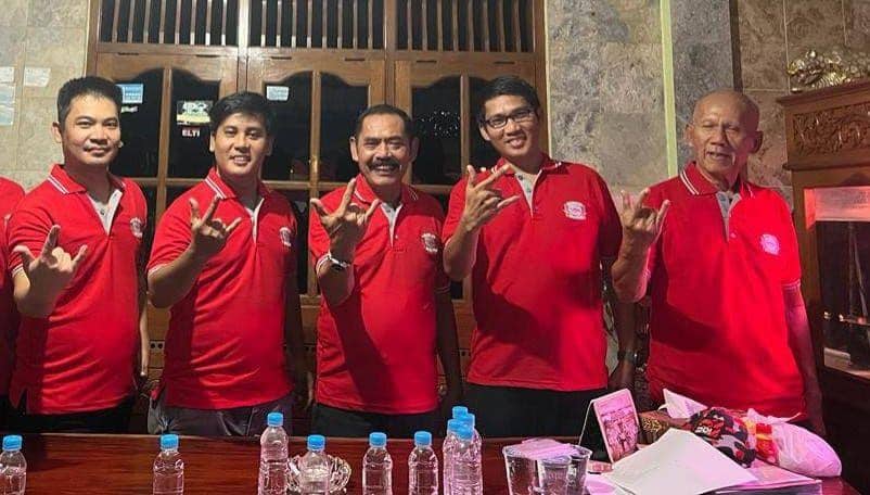 Relawan SIGAP (Sahabat Intelektual Ganjar Pranowo) saat bertemu dengan Fx Rudy. (Dok. Istimewa)