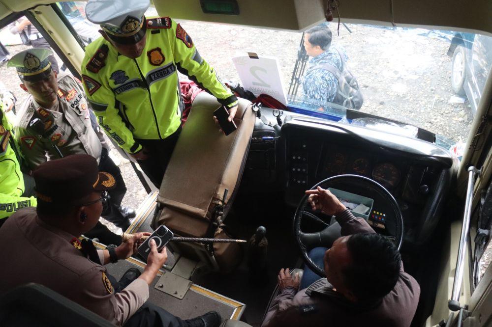 Bus Wisata yang Jatuh di Guci Tegal Terakhir Uji KIR Tahun 2020