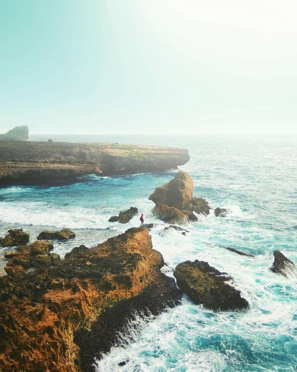 Pantai Watu Lepek, Malang (instagram.com/rifkydoglekk)