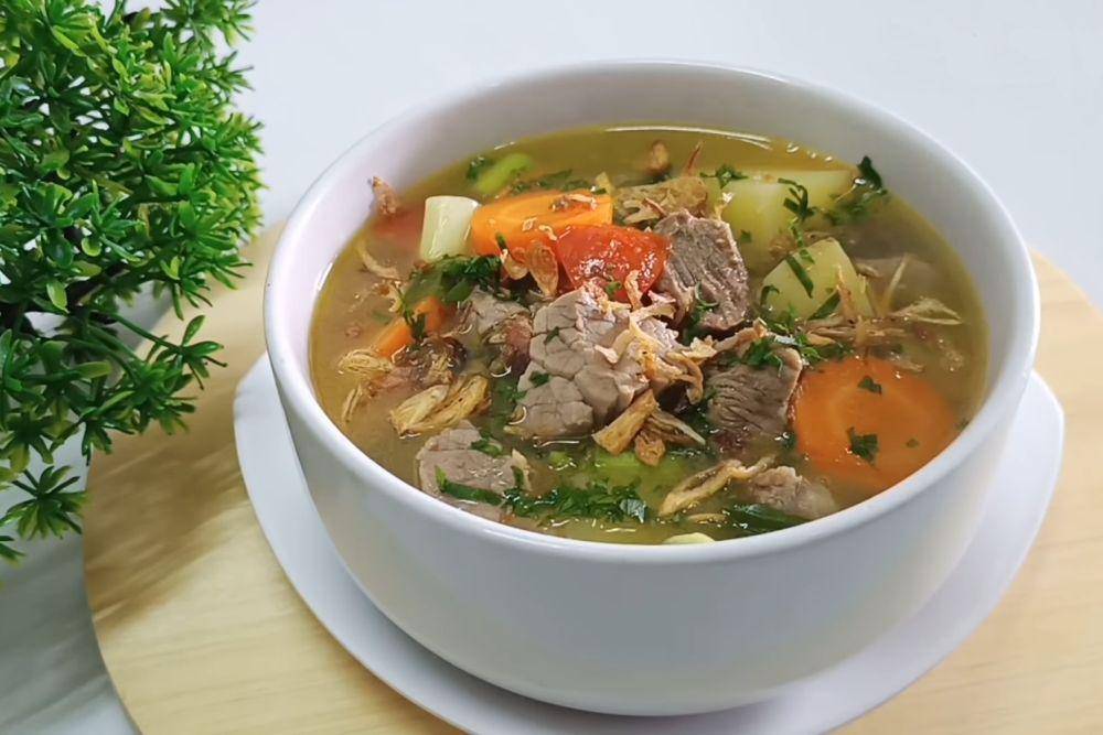 sayur sop daging sapi (YouTube.com/Uli's Kitchen)