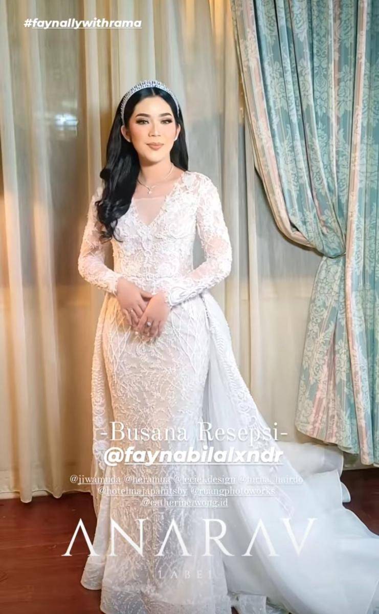 Resepsi pernikahan Fay Nabila (instagram.com/anarav.label)