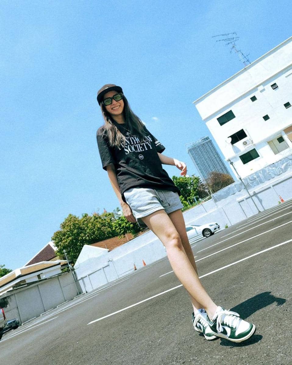 refrensi outfit ala Baitoei Zuvapit (instagram.com/iiitoei)