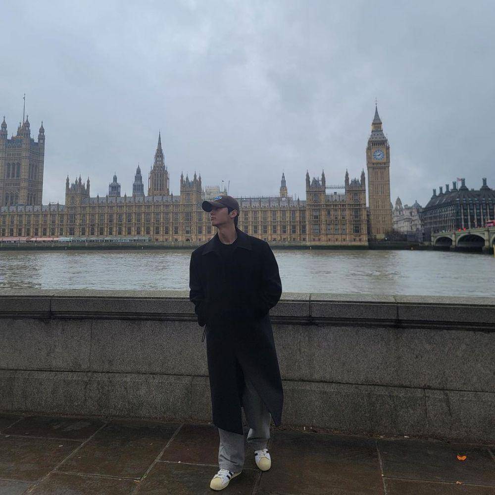 Potret liburan Hwang Min Hyun di Inggris (instagram.com/optimushwang)
