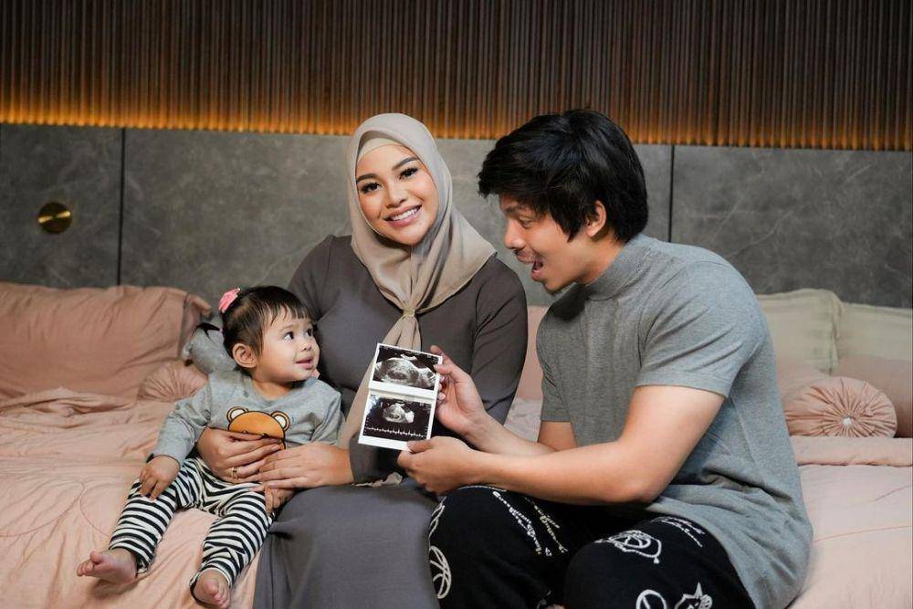 Atta Halilintar dan Aurel Hermansyah (instagram.com/attahalilintar)
