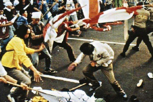 Kesaksian Pemerkosaan Massal Mei 98, Perempuan Diseret hingga Wajah Memar